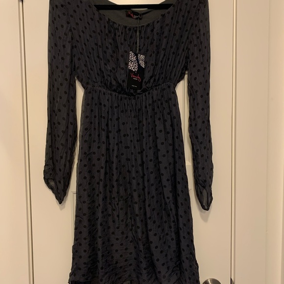 Silk grey dress with black polka dots. - Picture 5 of 7